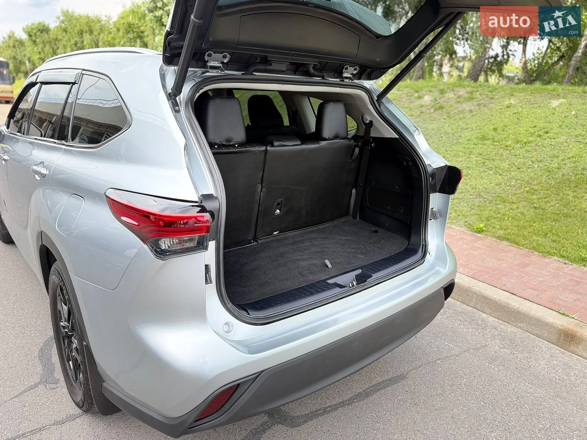 2021 Toyota Highlander - мініатюра 31