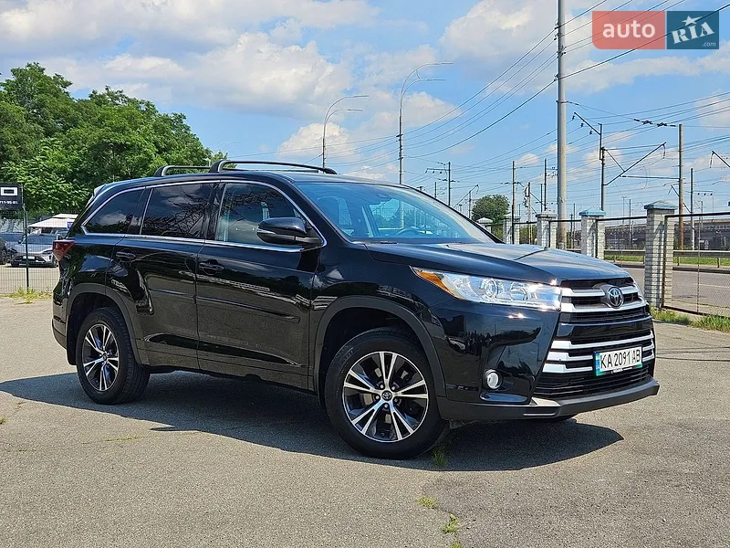 Toyota Highlander 2018 VIN 5TDBZRFH5JS899680 фото оголошення 29 з 75