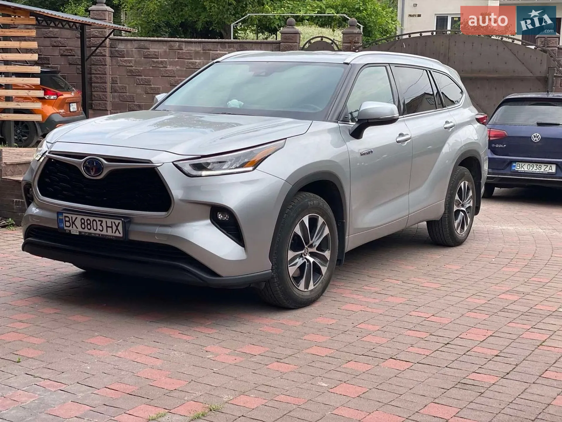 2021 Toyota Highlander - фото 1