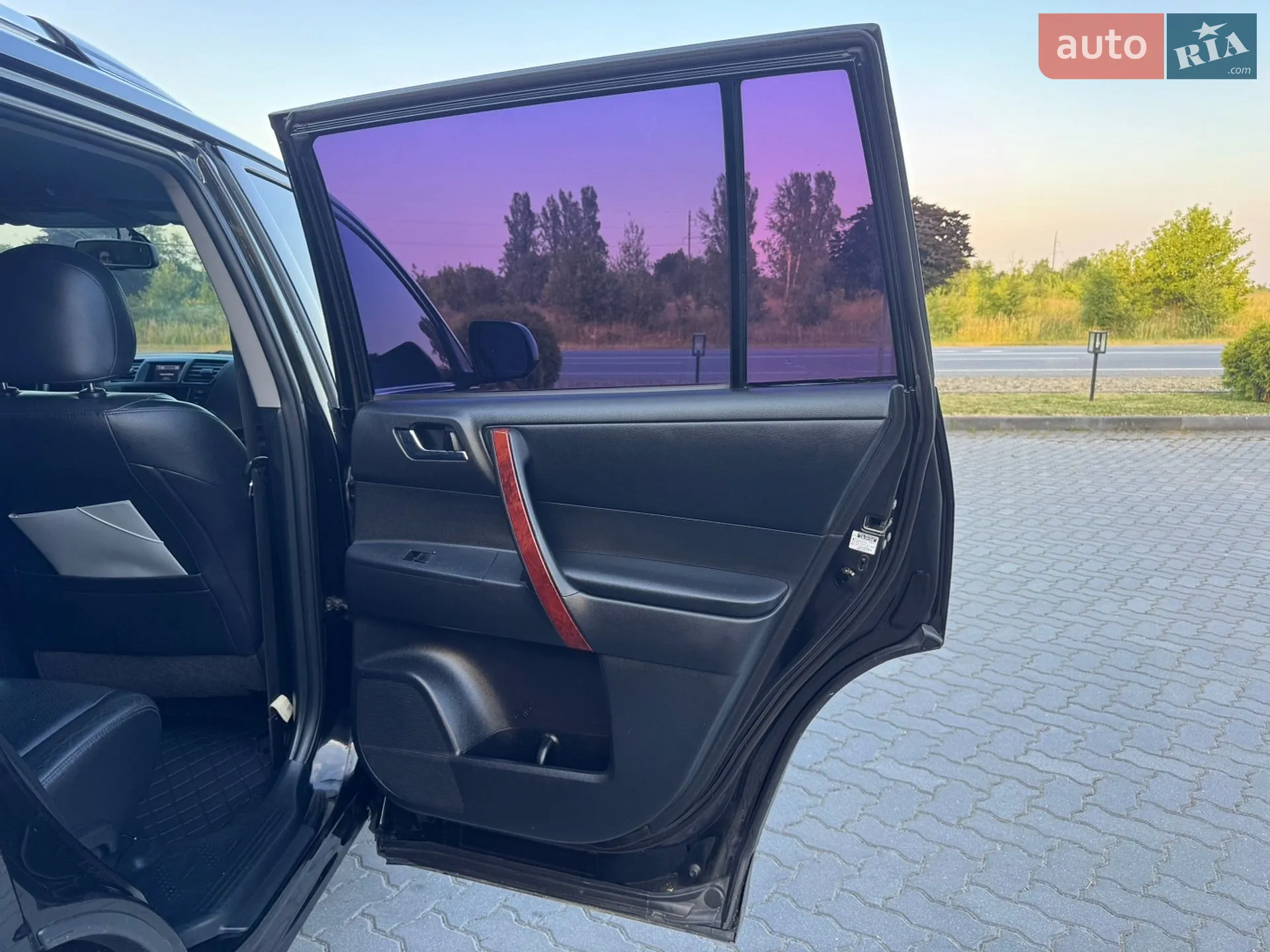 2010 Toyota Highlander - мініатюра 24