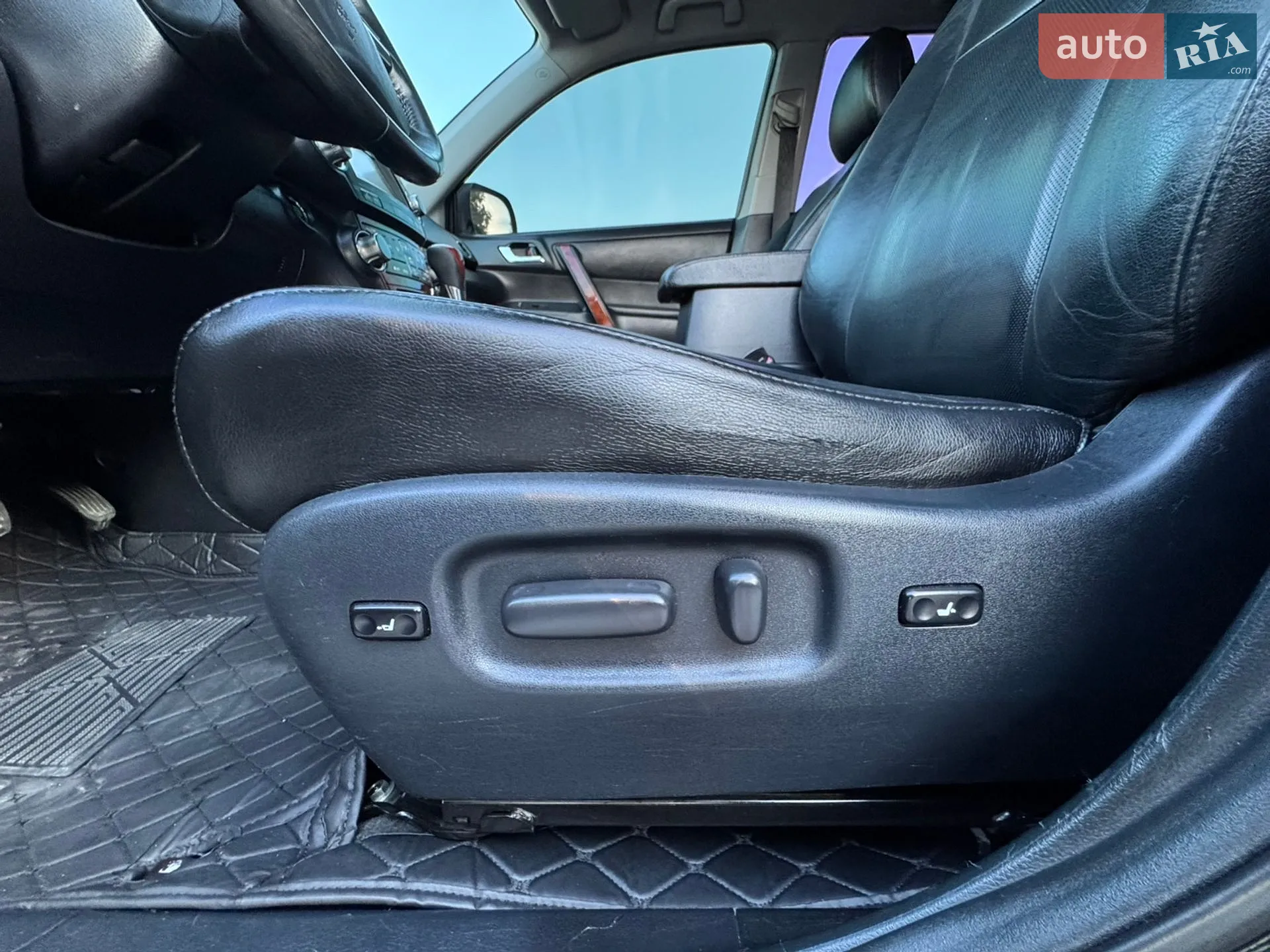 2010 Toyota Highlander - мініатюра 30