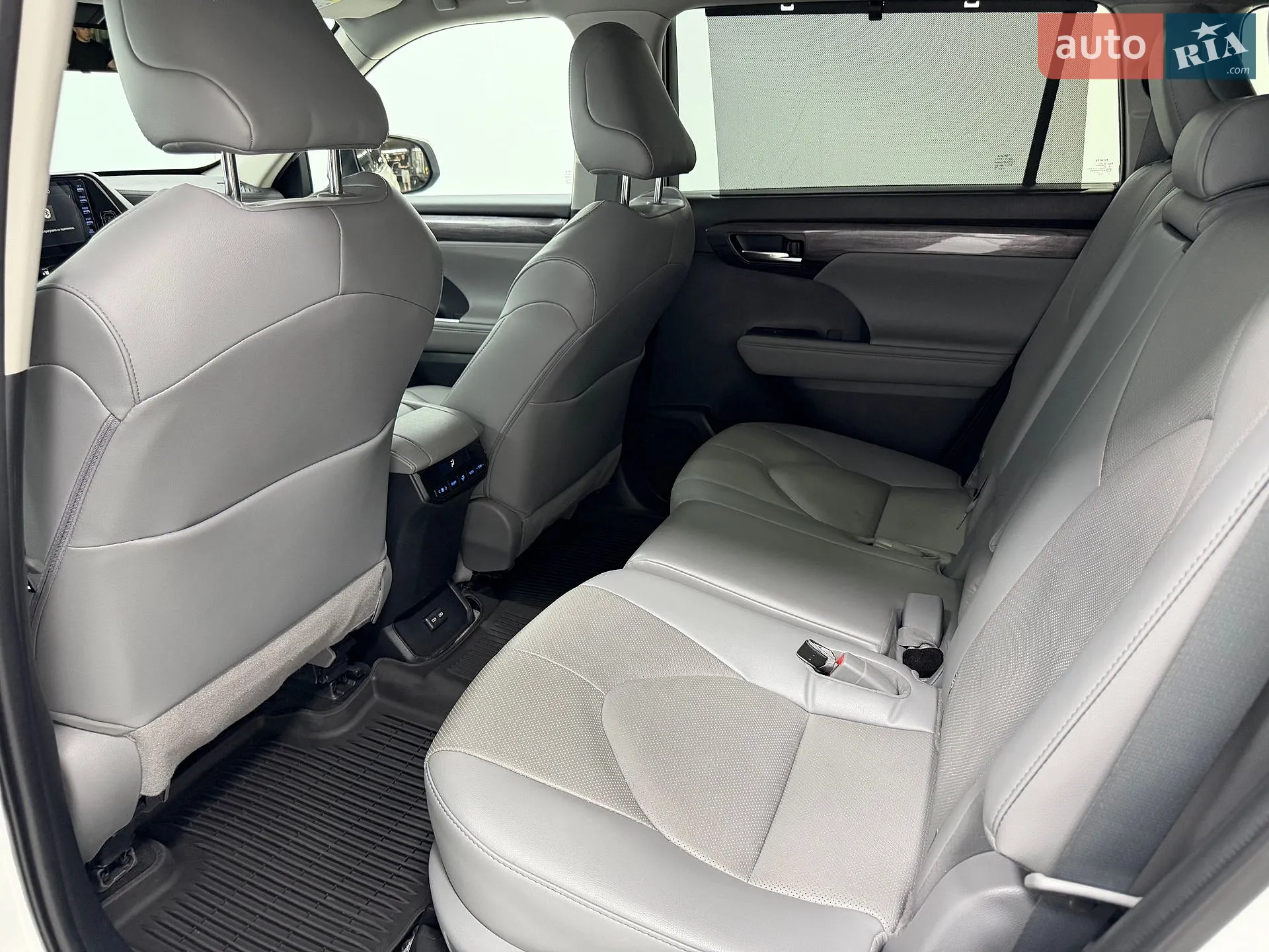 2022 Toyota Highlander - мініатюра 33