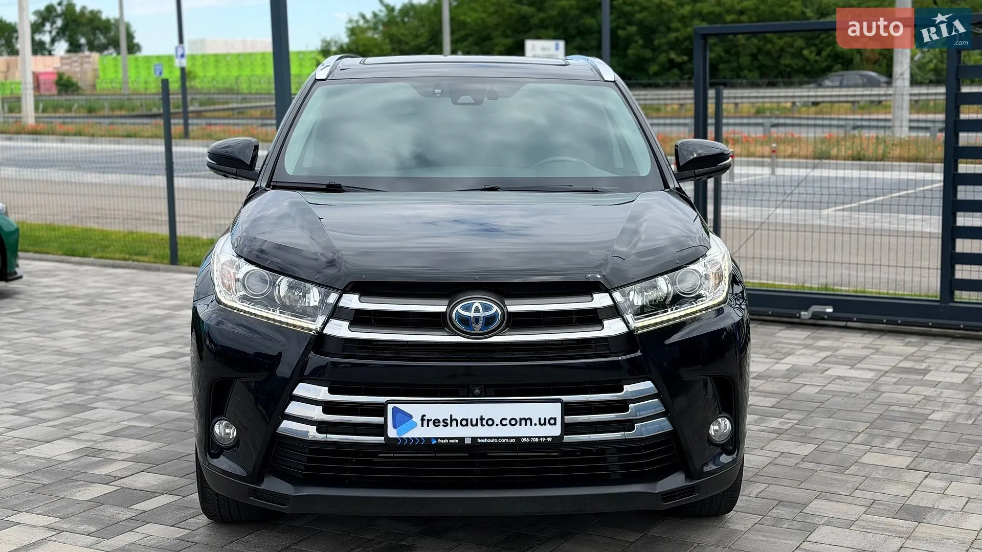 2018 Toyota Highlander - мініатюра 2
