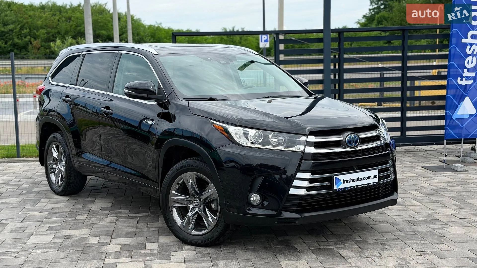 2018 Toyota Highlander - фото 1