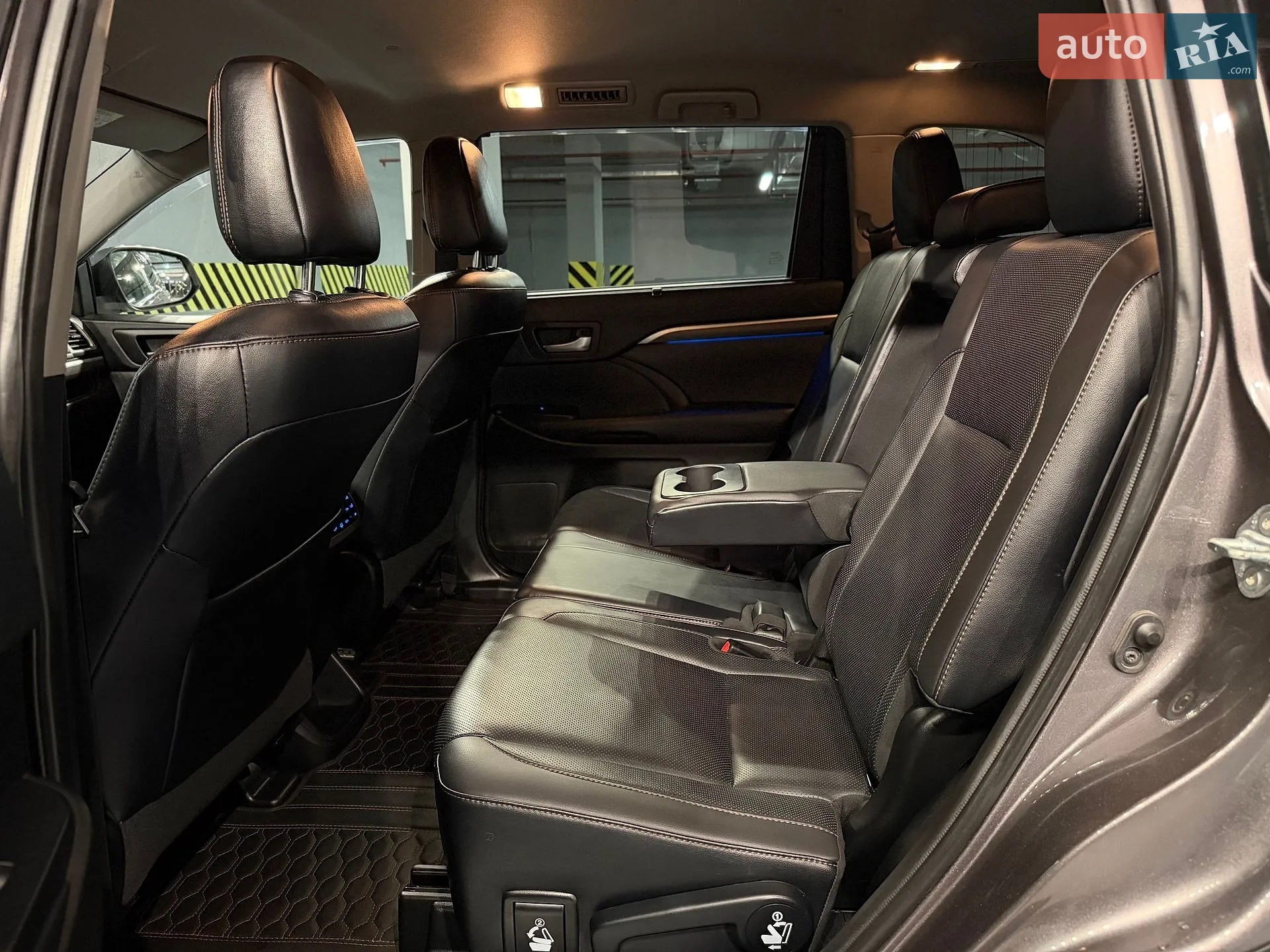 2019 Toyota Highlander - мініатюра 21