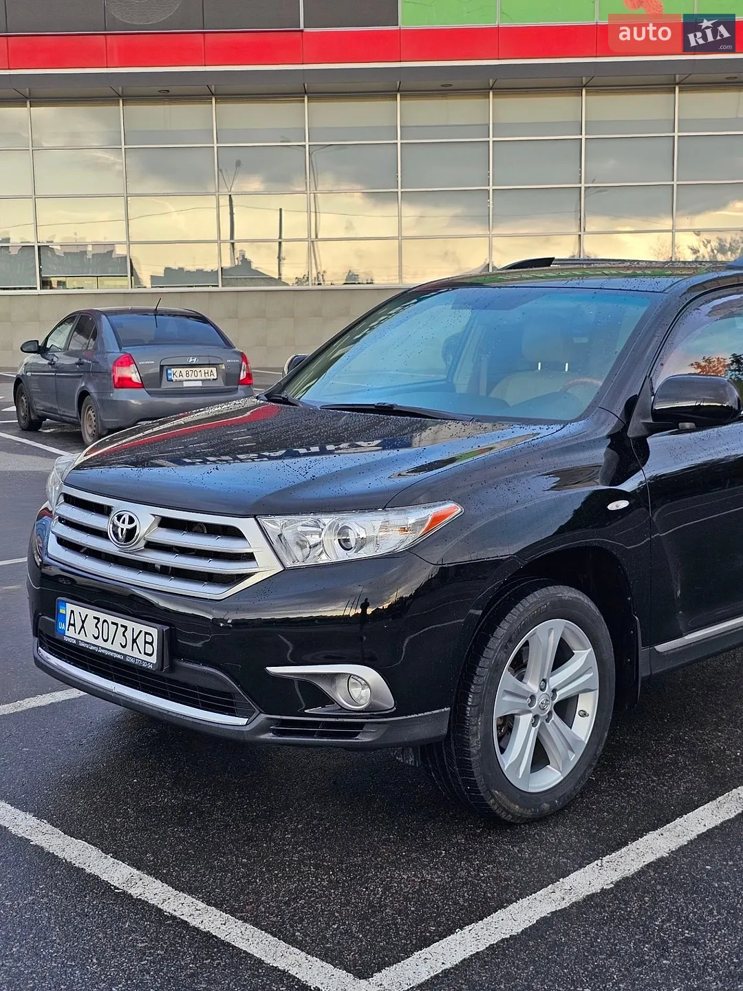 2011 Toyota Highlander - мініатюра 2