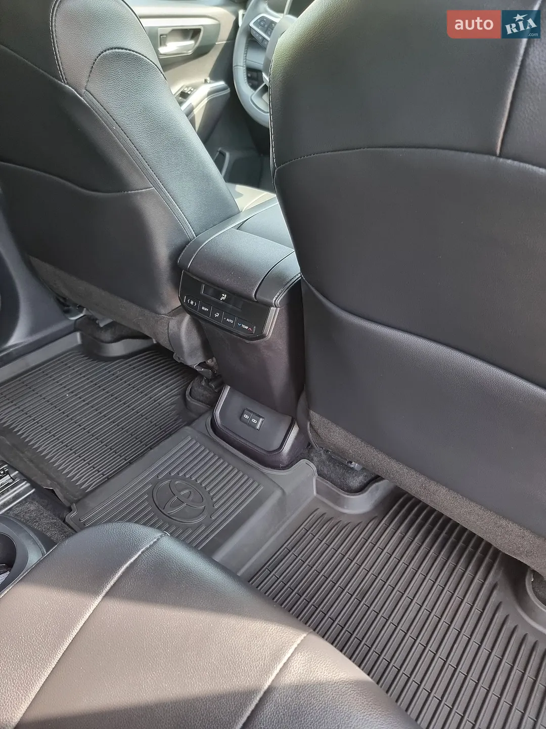 2025 Toyota Highlander - мініатюра 11