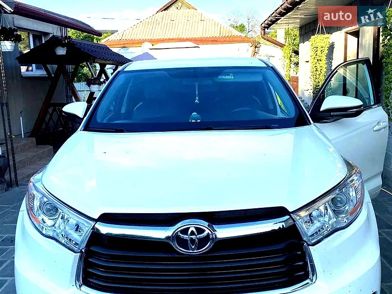 Toyota Highlander 2016