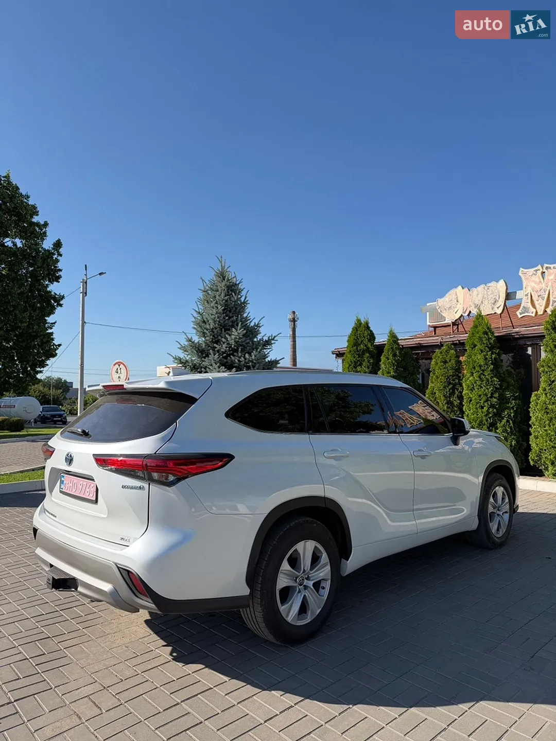 2022 Toyota Highlander - мініатюра 2