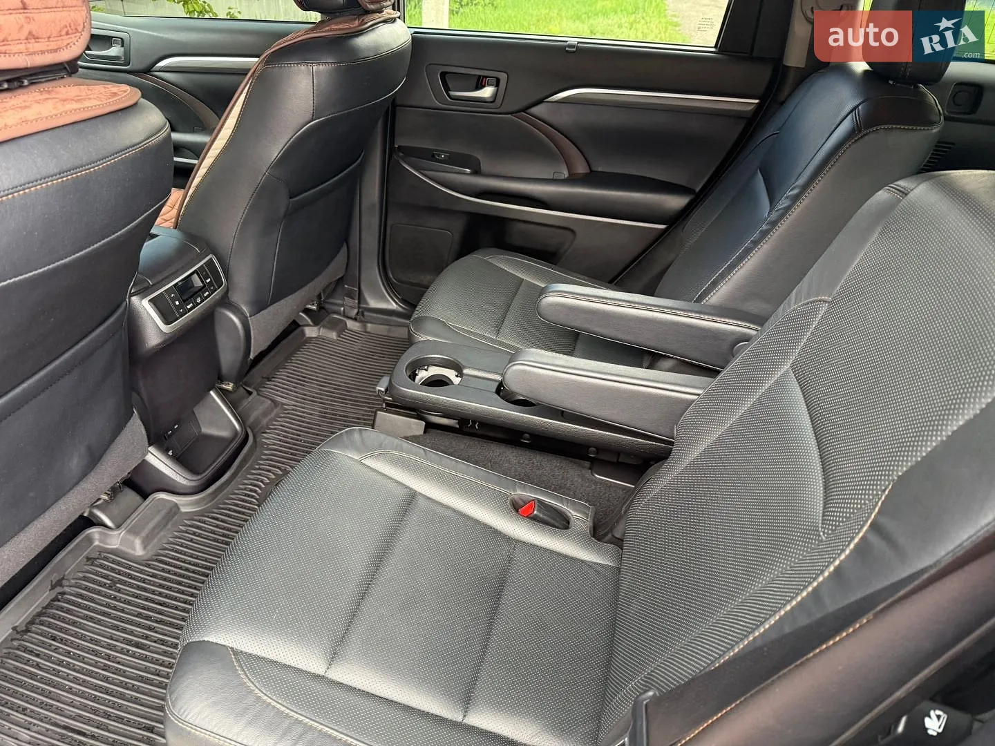 2019 Toyota Highlander - мініатюра 14