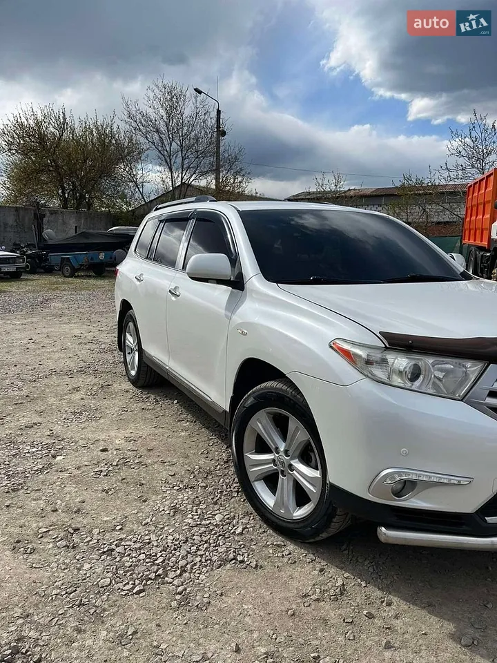 2011 Toyota Highlander - мініатюра 9
