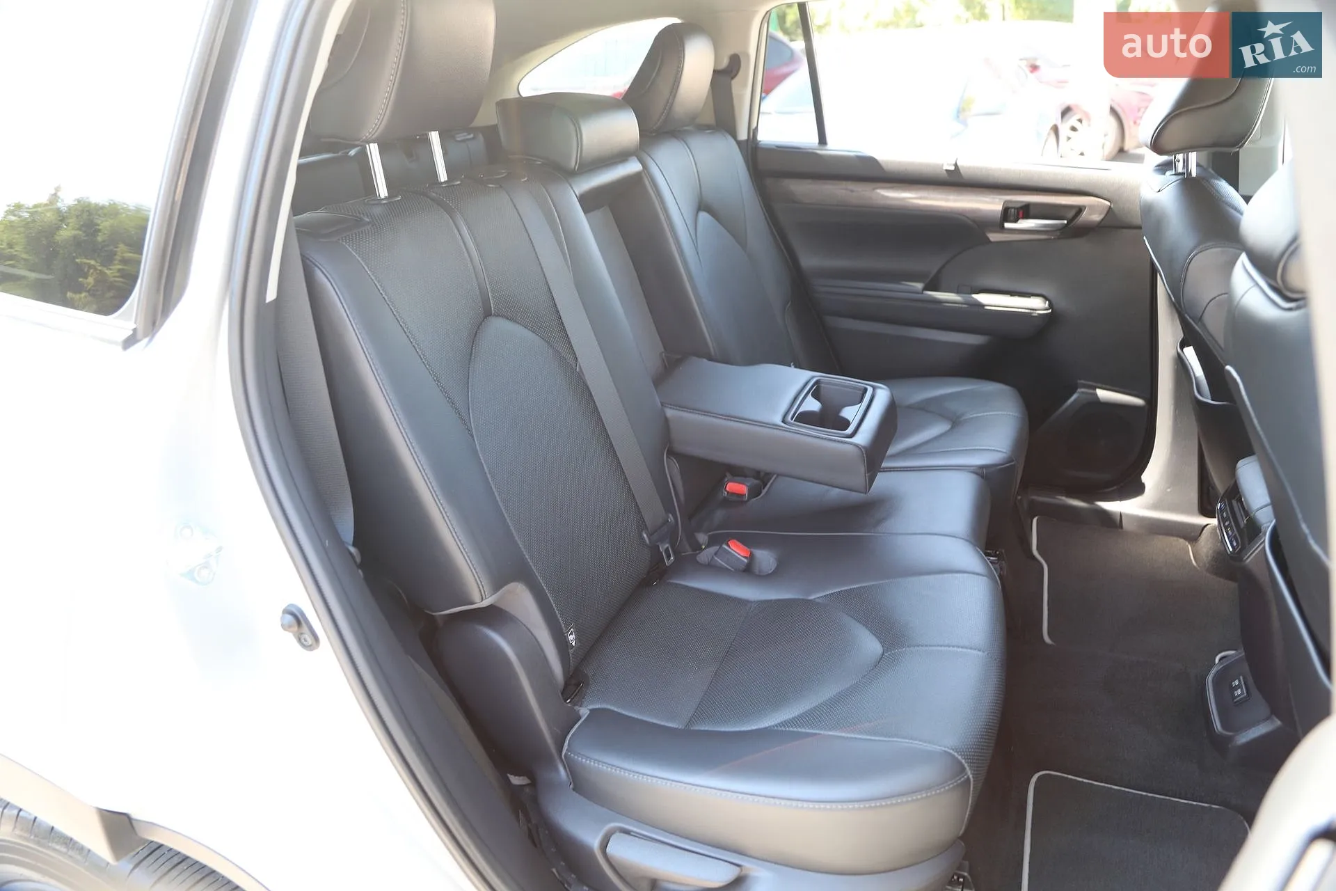 2021 Toyota Highlander - мініатюра 16