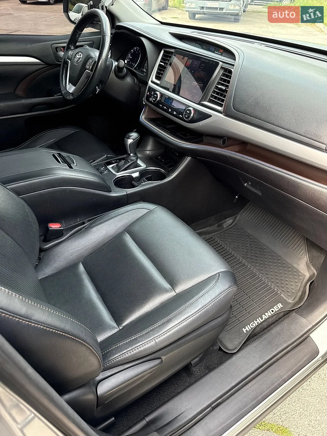 2017 Toyota Highlander - мініатюра 18
