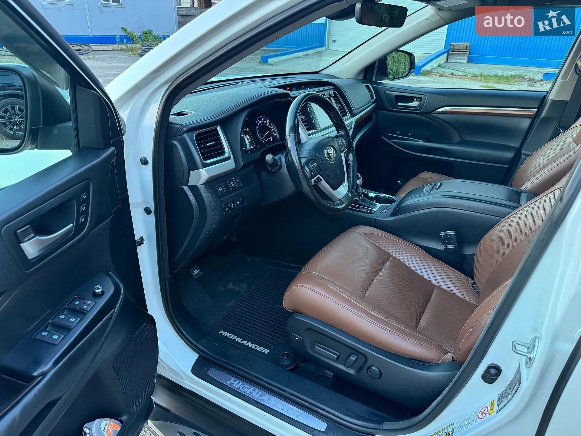 2017 Toyota Highlander - мініатюра 21