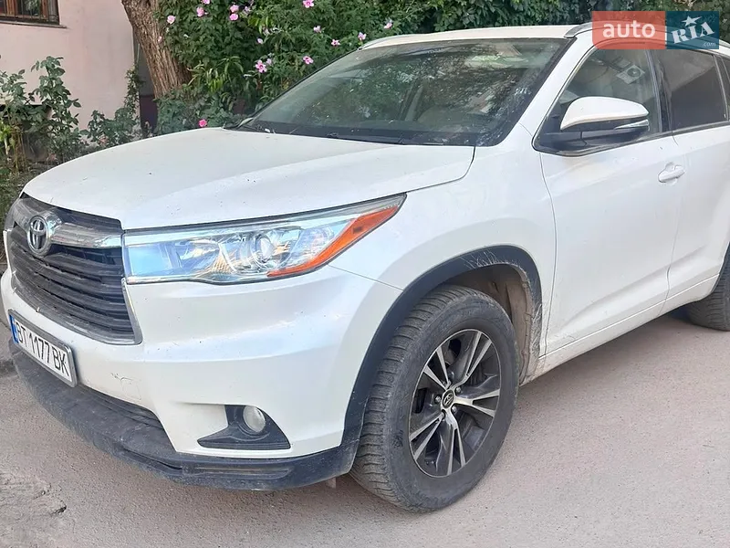 Toyota Highlander 2016