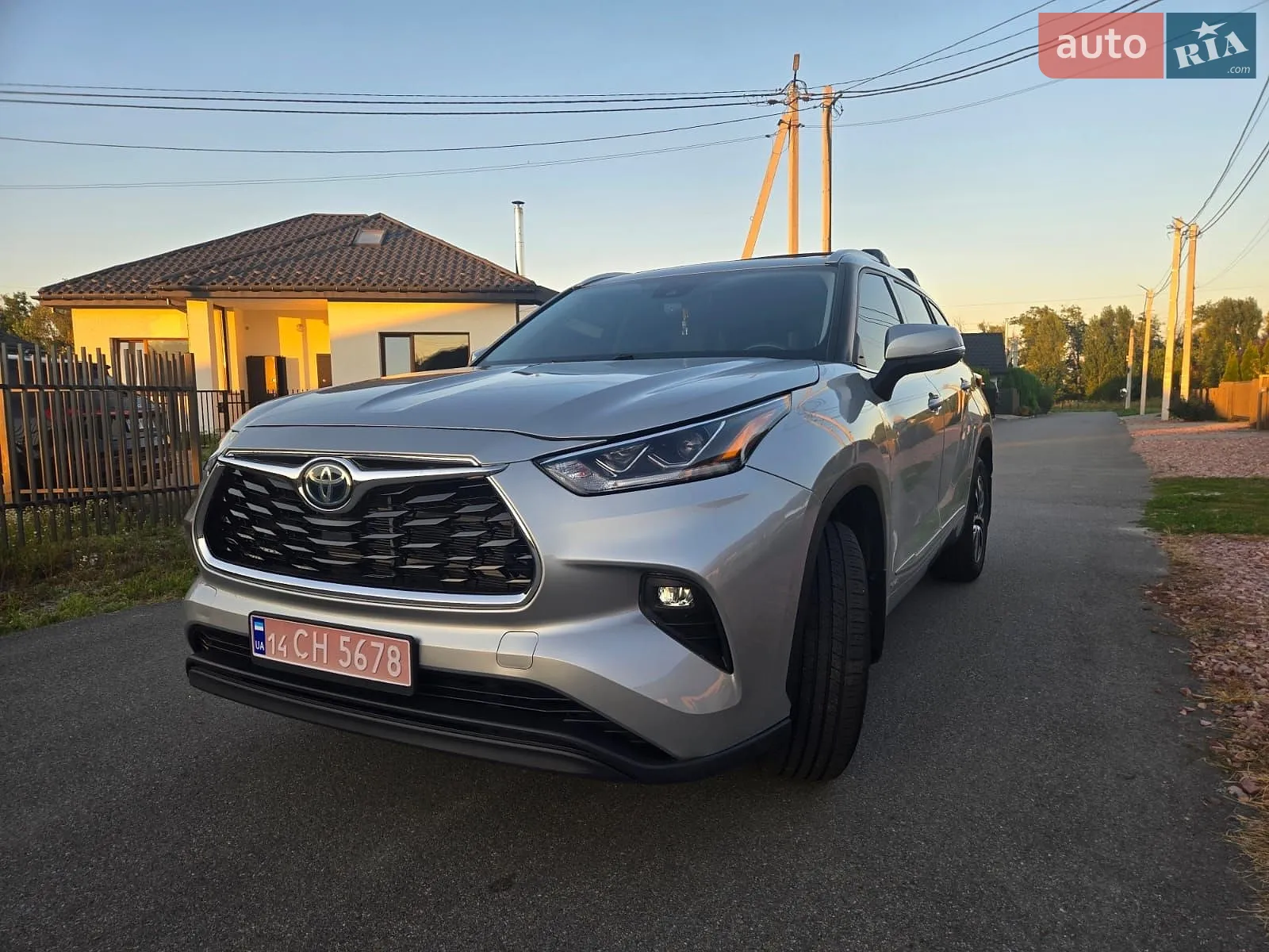 2022 Toyota Highlander - мініатюра 2