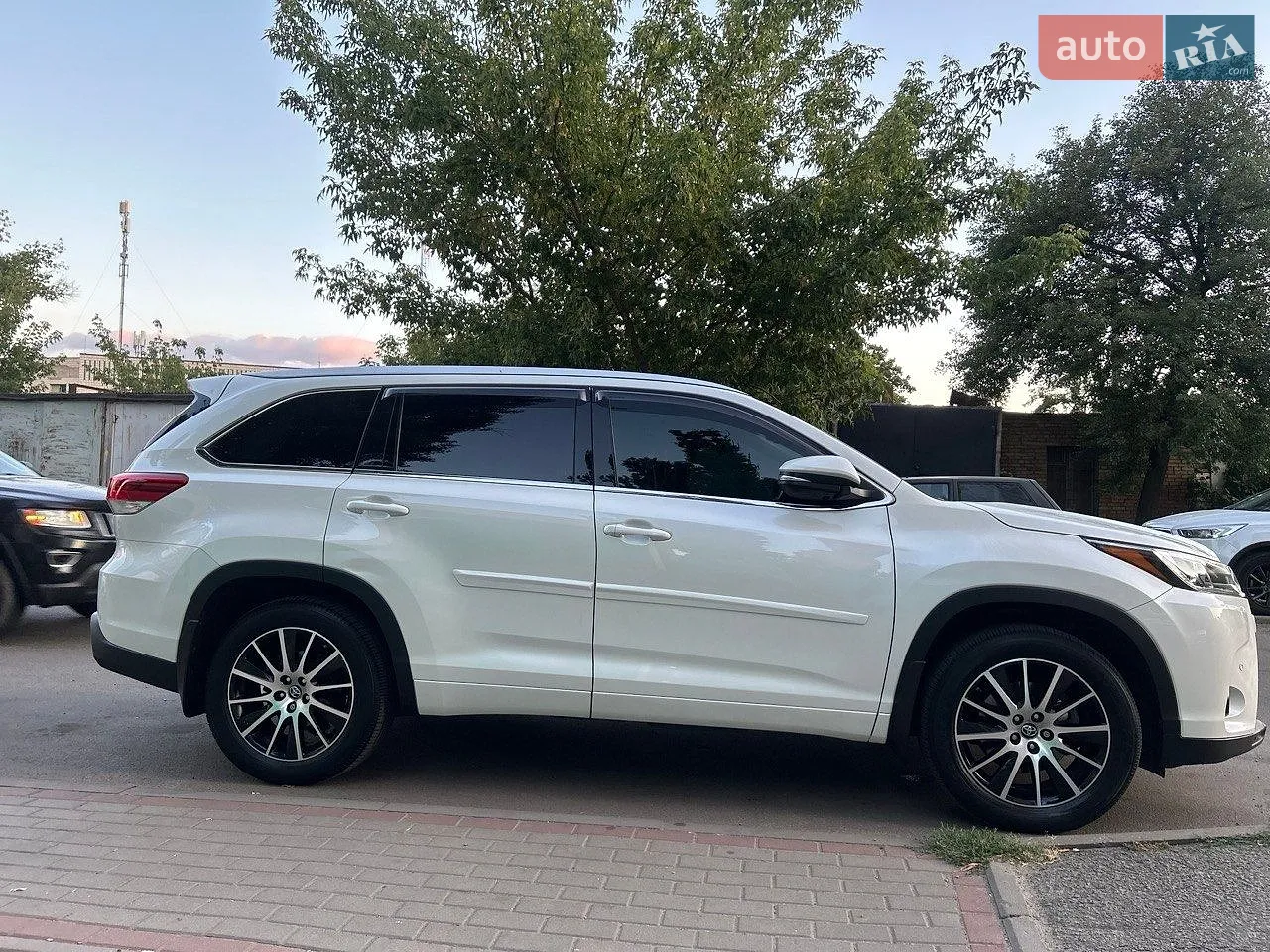 2020 Toyota Highlander - мініатюра 25