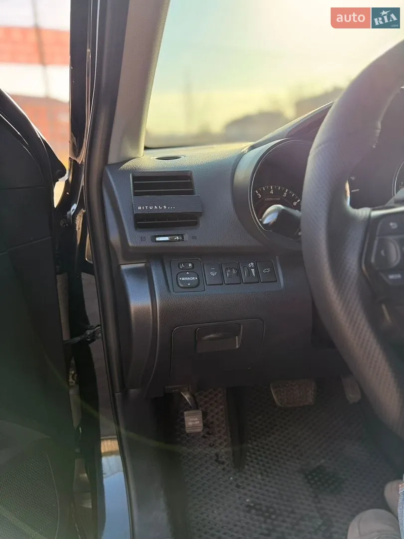 2010 Toyota Highlander - мініатюра 19