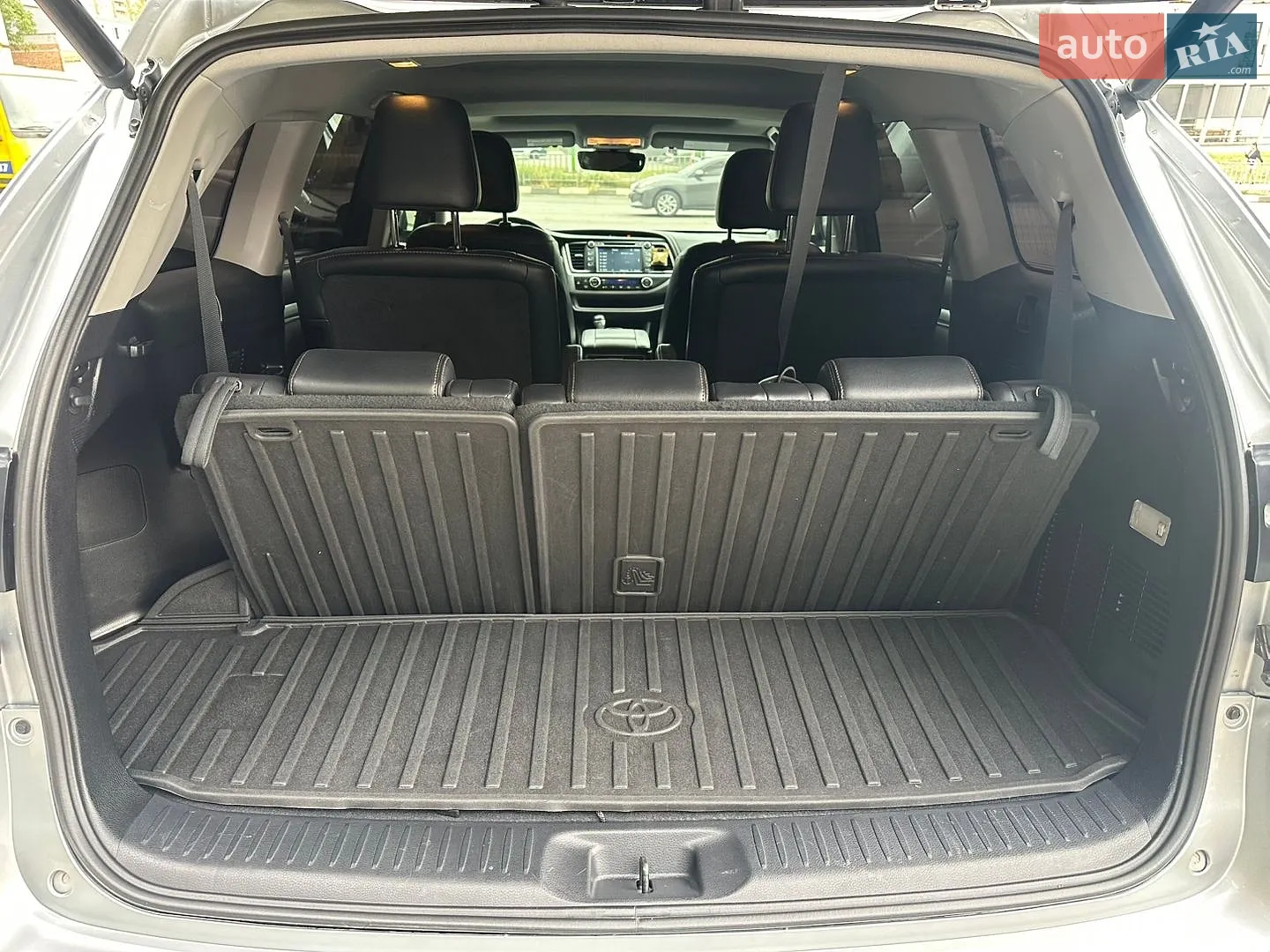2017 Toyota Highlander - мініатюра 17