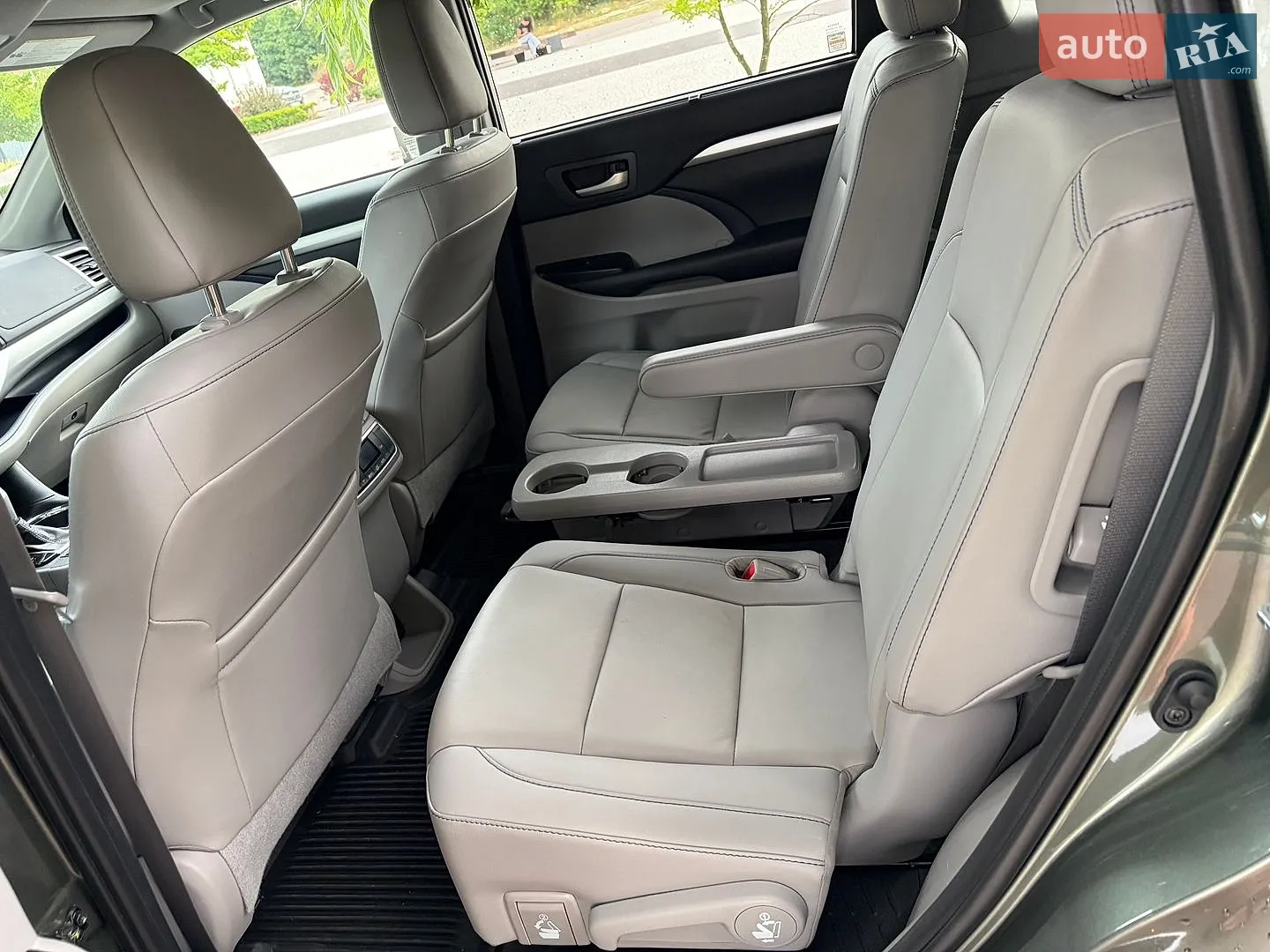 2019 Toyota Highlander - мініатюра 12