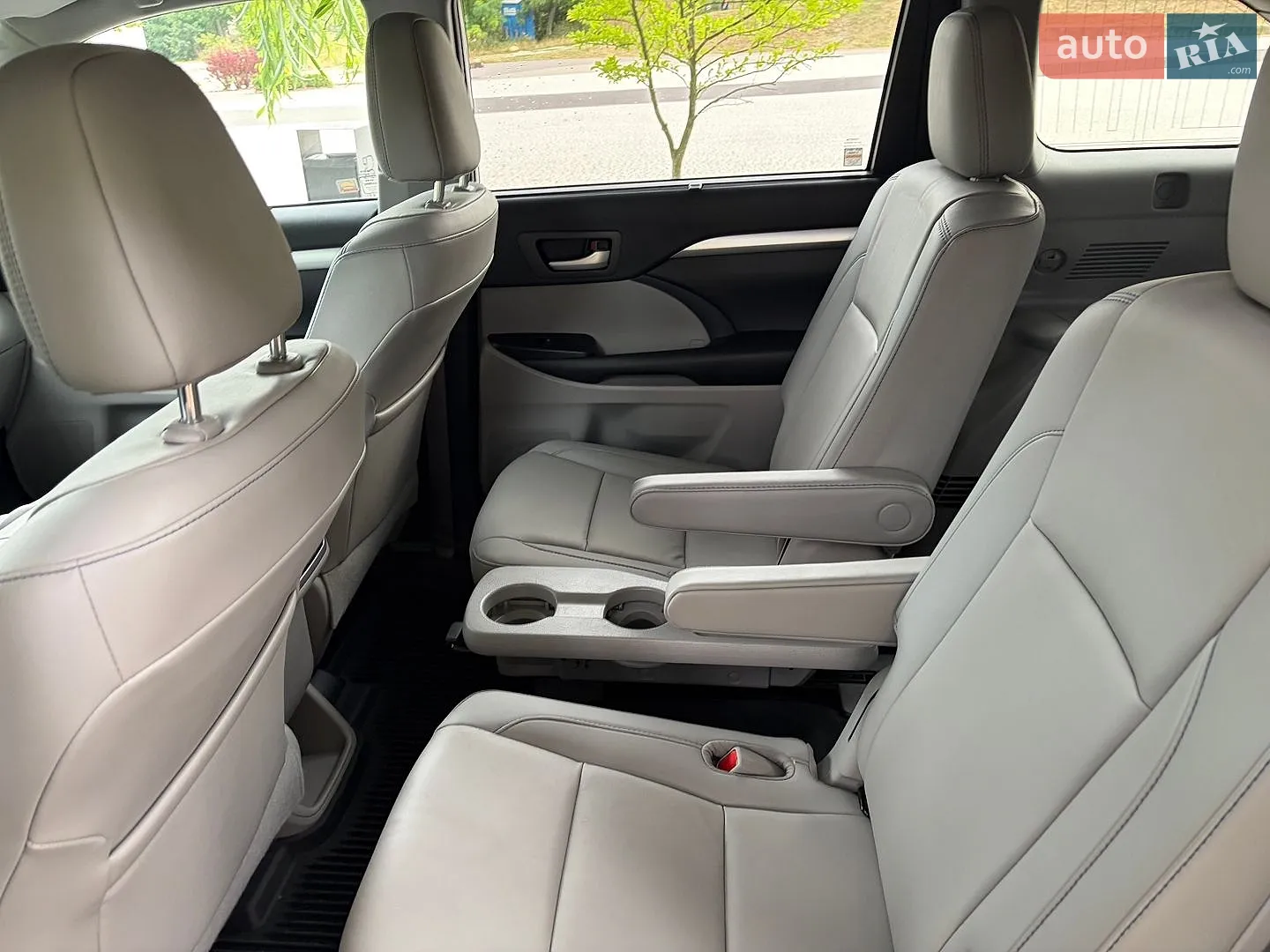 2019 Toyota Highlander - мініатюра 15
