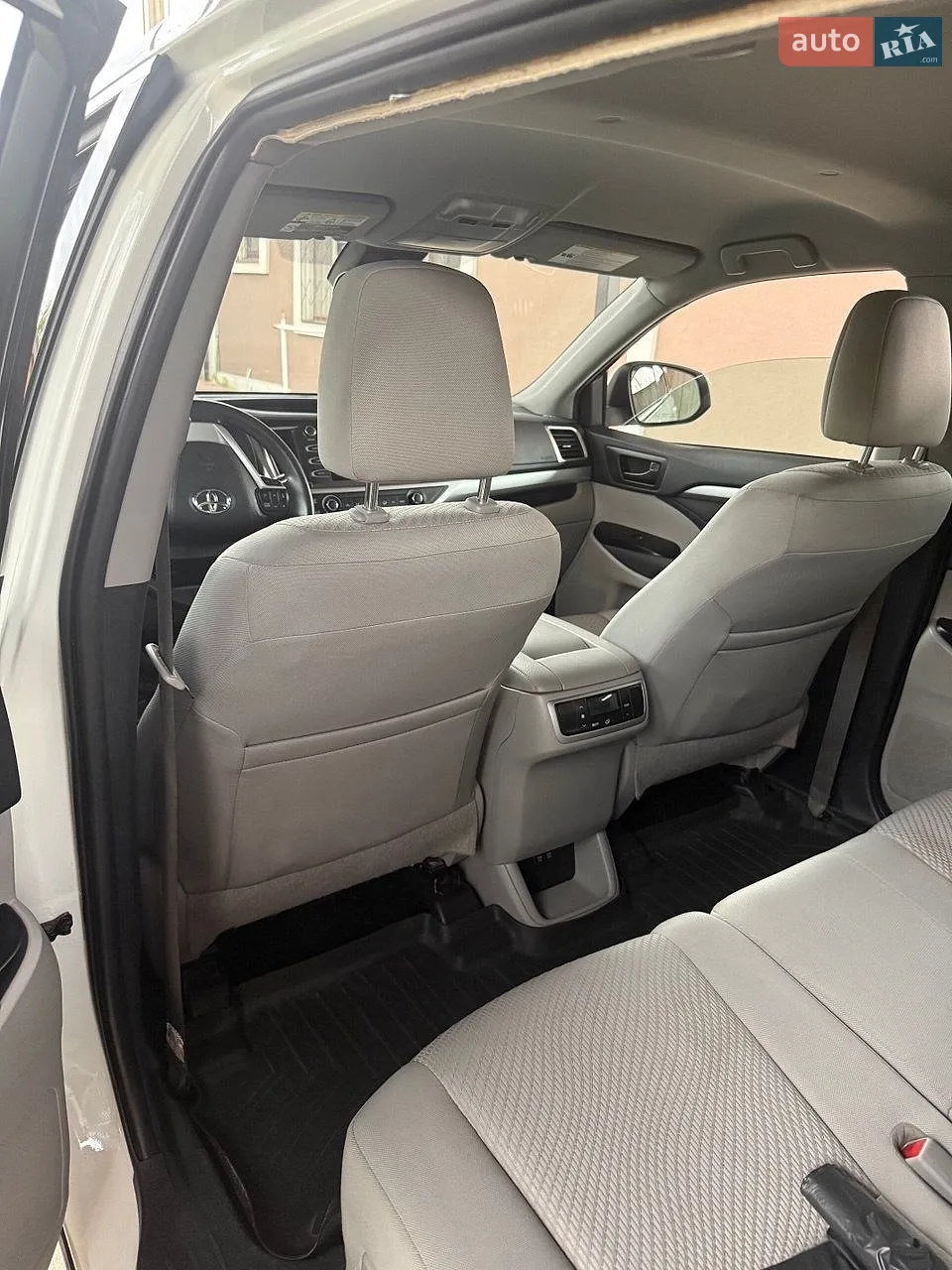 2019 Toyota Highlander - мініатюра 4