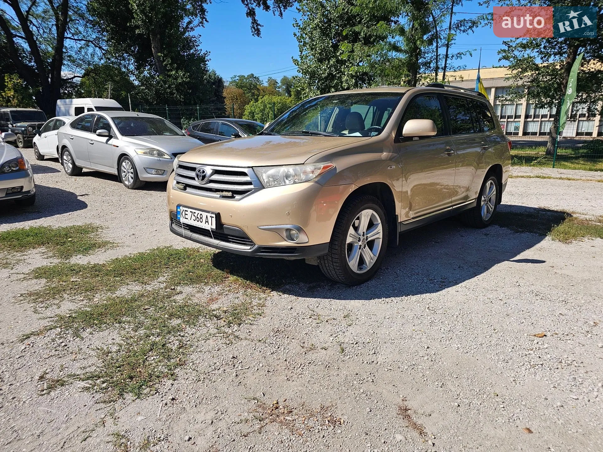 2011 Toyota Highlander - фото 1