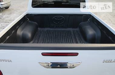 Пикап Toyota Hilux 2015 в 