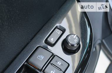 Пикап Toyota Hilux 2015 в 