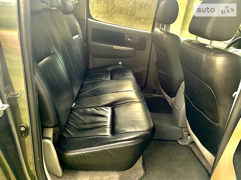 Пікап Toyota Hilux 2011 в Києві