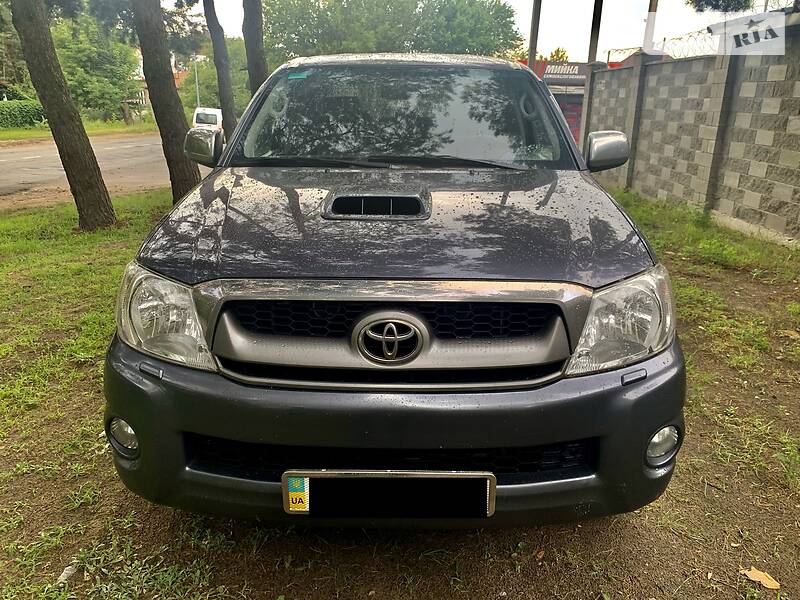 Пікап Toyota Hilux 2011 в Києві
