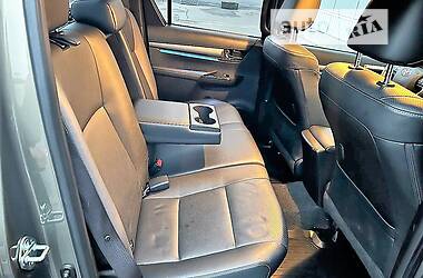 Внедорожник / Кроссовер Toyota Hilux 2021 в 