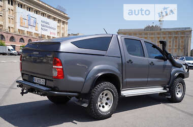 Пикап Toyota Hilux 2012 в 