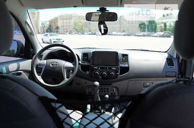 Пикап Toyota Hilux 2012 в 