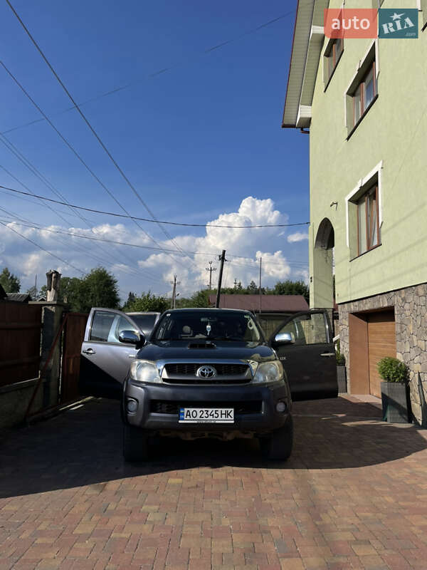 Пікап Toyota Hilux 2011 в Рахові