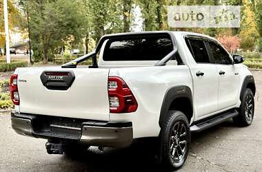 Пікап Toyota Hilux 2022 в 