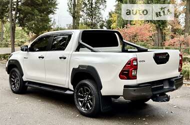 Пікап Toyota Hilux 2022 в 