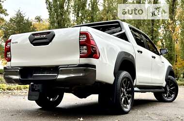 Пікап Toyota Hilux 2022 в 