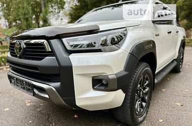 Пікап Toyota Hilux 2022 в 
