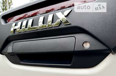 Пікап Toyota Hilux 2022 в 