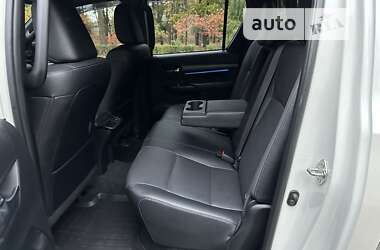 Пікап Toyota Hilux 2022 в 