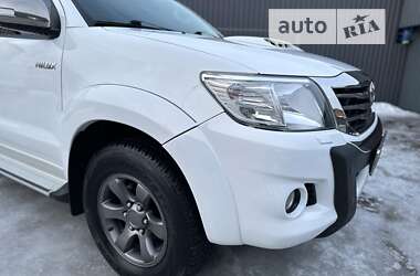 Пикап Toyota Hilux 2014 в 