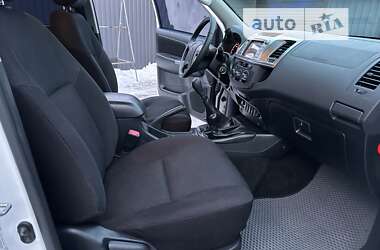 Пикап Toyota Hilux 2014 в 
