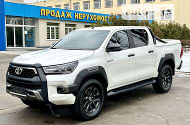 Пикап Toyota Hilux 2021 в 