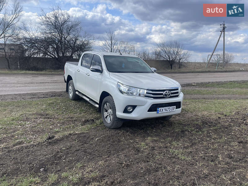 Пикап Toyota Hilux 2017 в Верхнеднепровске