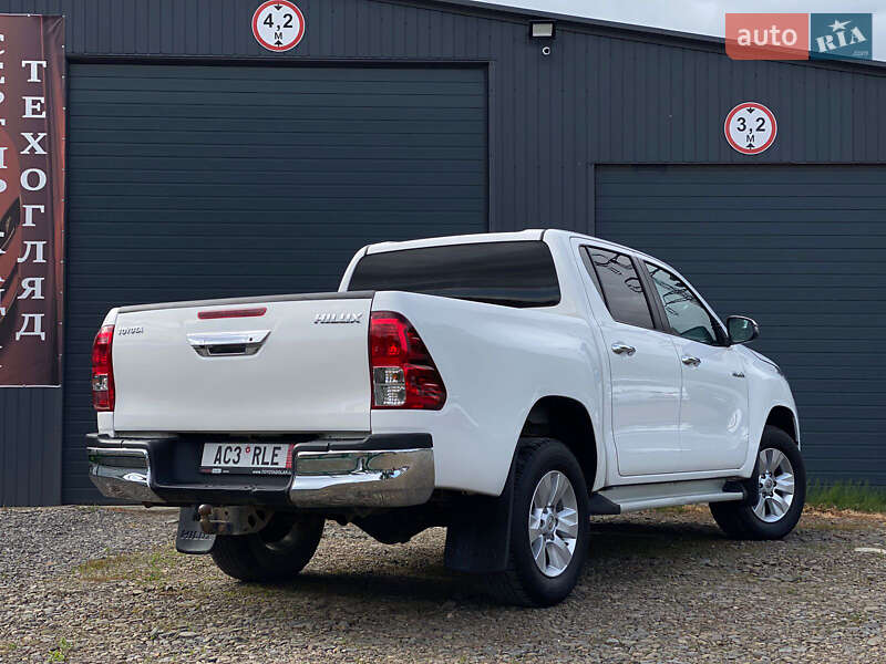 Пикап Toyota Hilux 2017 в Ужгороде