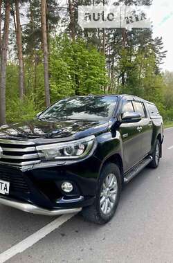 Пикап Toyota Hilux 2016 в Львове