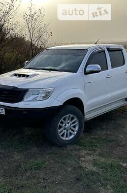 Пикап Toyota Hilux 2013 в Березнеговатом