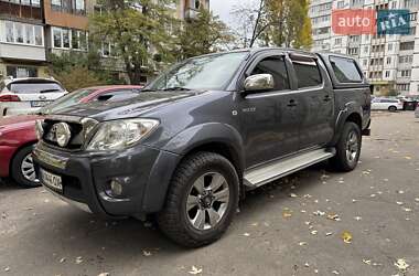 Пікап Toyota Hilux 2010 в Києві