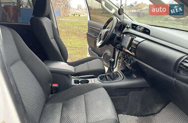 Пикап Toyota Hilux 2017 в 